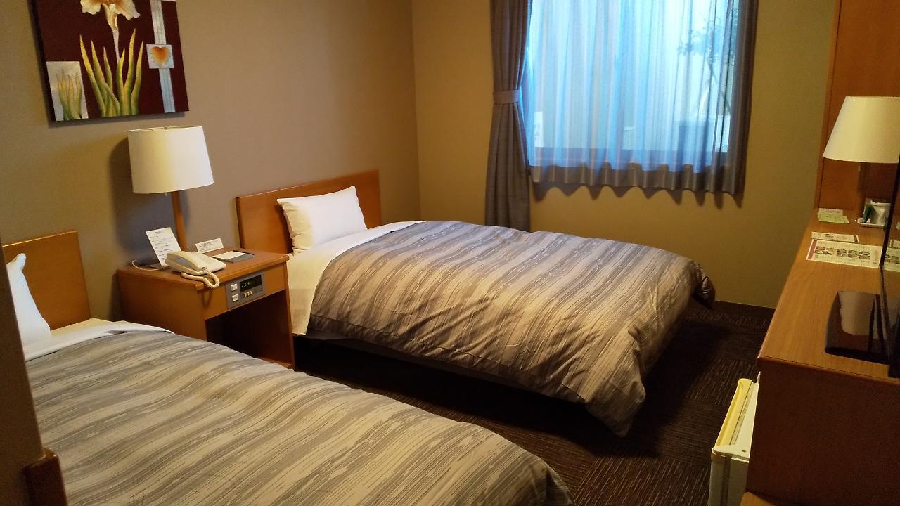 Hotel Route-inn Court Toyoshina Ekiminami 3*